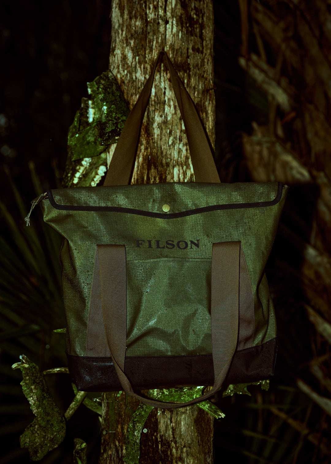 Filson トートバッグ　オリーブ Filson Scout Tote Bag - 23L - Olive / Black / Covert | Tote Bags